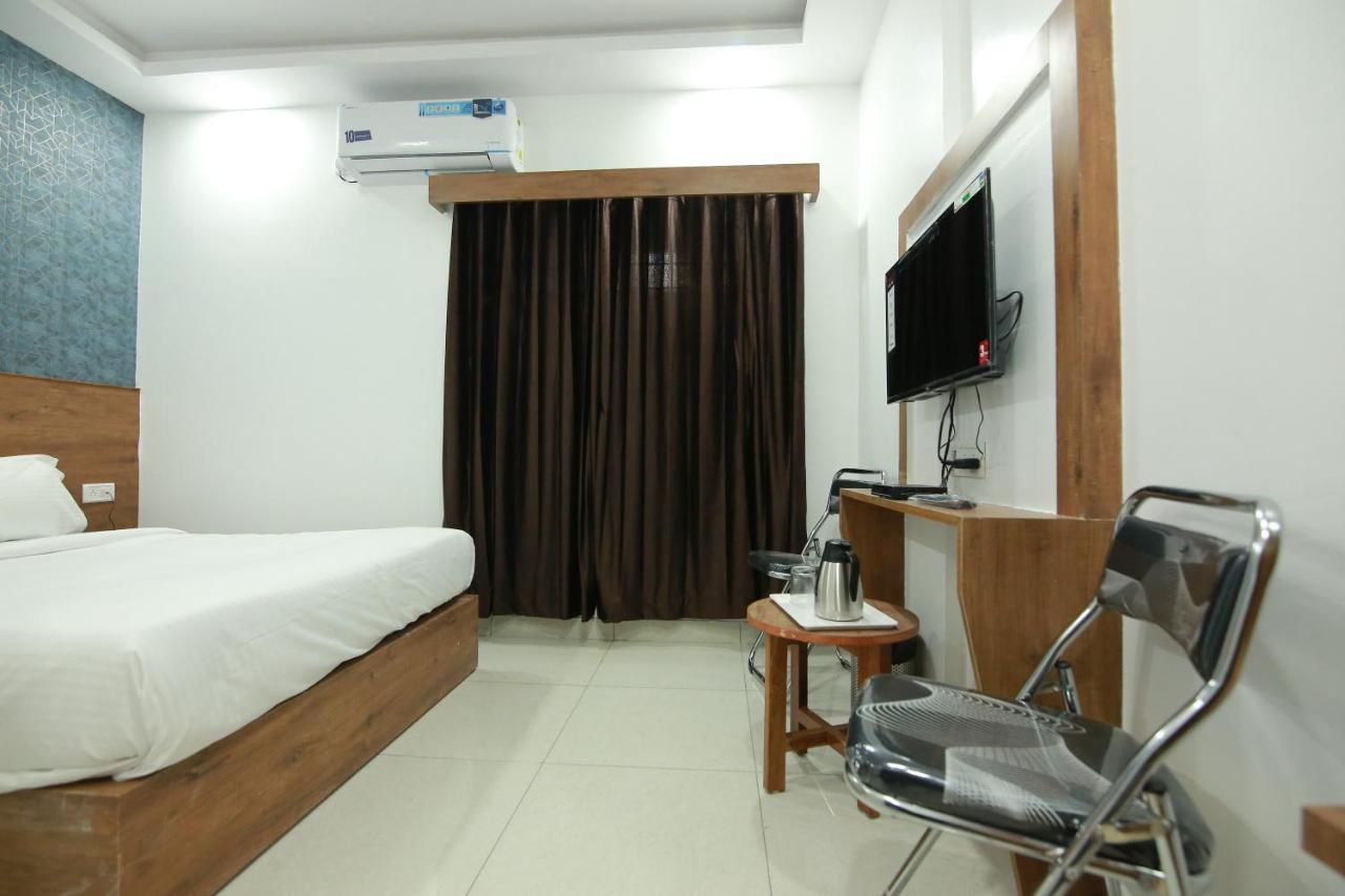 Hotel Bg Inn Bangalore Eksteriør bilde